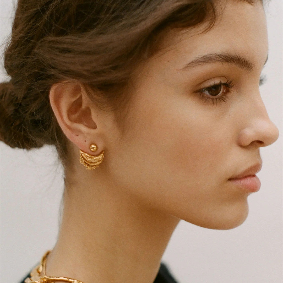 Siiri: Where Luxury Accessories Define Status and Style