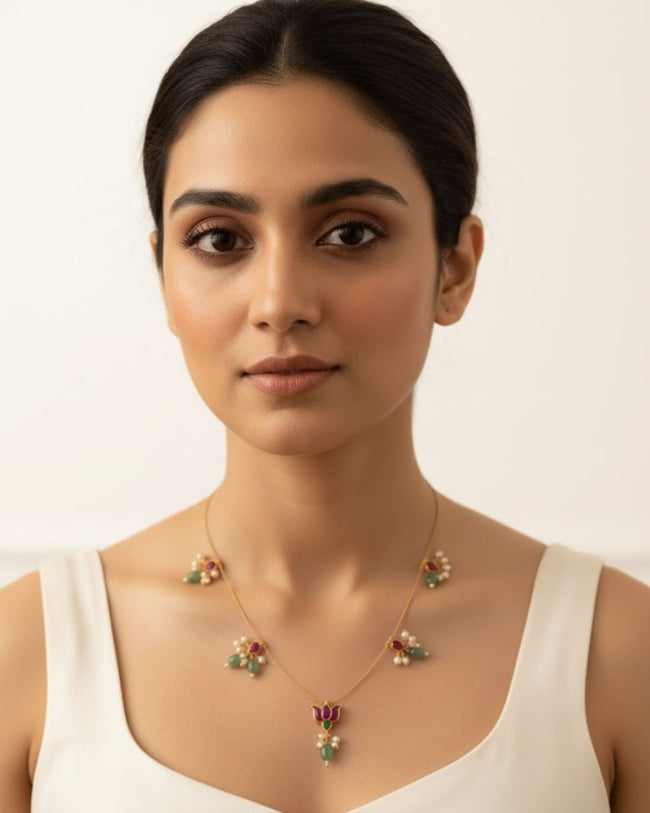 Red Green White Kundan Wire Necklace with Lotus Design | 18K Gold Plated Traditional Jewellery Main Image