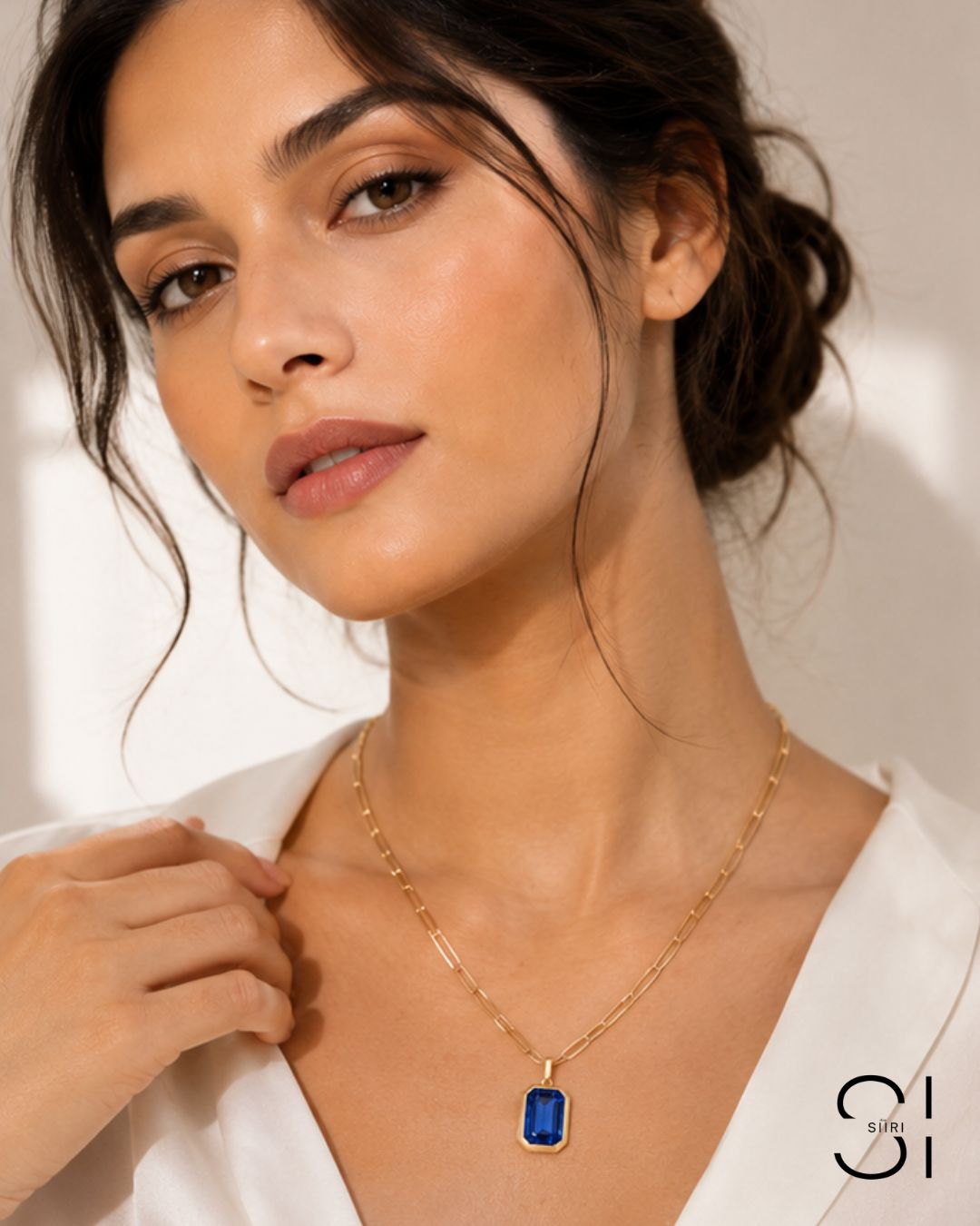 Aurelia Emerald Cut Pendant Necklace | 18K Gold Plated Crystal Pendant Necklace